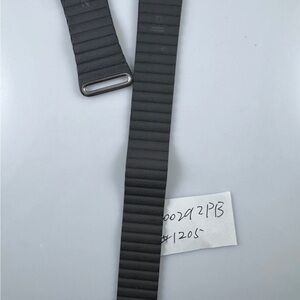 Apple leather band 44mm (read)